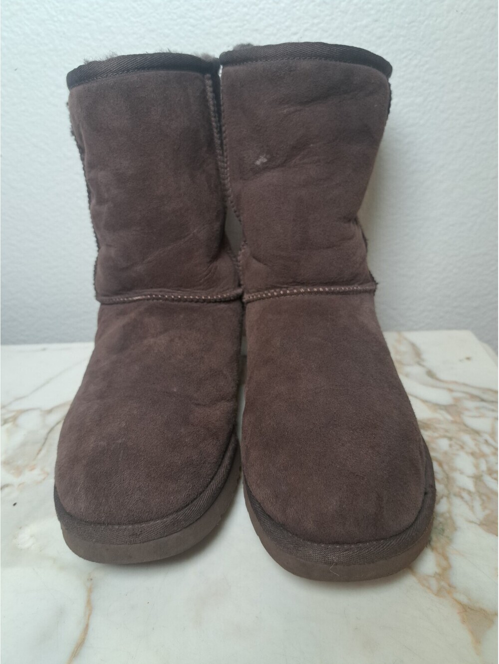 Genuine ugg boots Women's Brown Authentic Sheepskin size 9